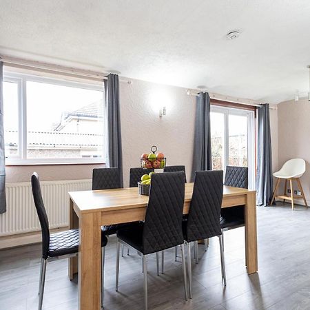 M9 Guest House Manchester Exterior photo
